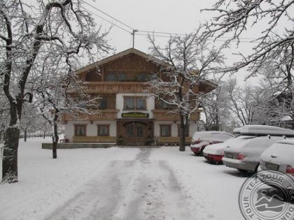 HONSERHOF PENSION (MAYRHOFEN)