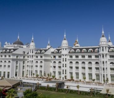 SIDE ROYAL PALACE